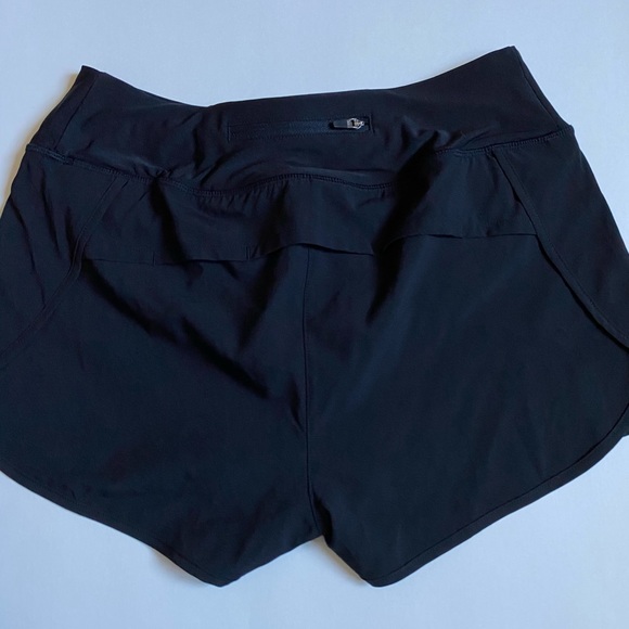 MPG Shorts - Picture 3 of 5